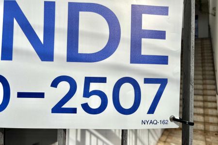 Casa à venda com 198m², 3 quartos e 3 vagasPlaquinha 