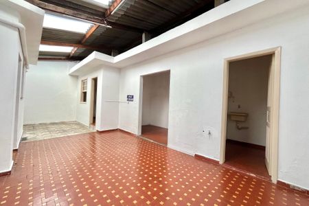 Casa à venda com 198m², 3 quartos e 3 vagasQuintal