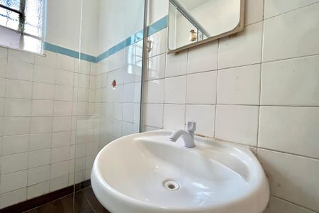 Casa à venda com 198m², 3 quartos e 3 vagasBanheiro