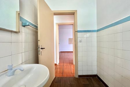 Casa à venda com 198m², 3 quartos e 3 vagasBanheiro
