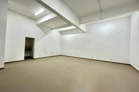 Casa à venda com 198m², 3 quartos e 3 vagasGalpão 