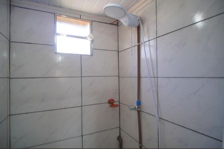 Banheiro de kitnet/studio para alugar com 1 quarto, 40m² em Santos Dumont, São Leopoldo