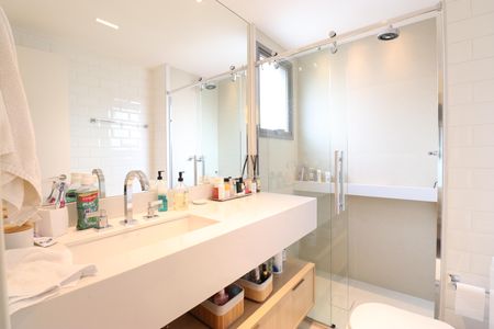 Apartamento à venda com 95m², 2 quartos e 2 vagasBanheiro da Suíte 2