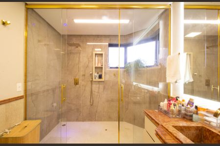 Apartamento à venda com 279m², 3 quartos e 5 vagas Apartamento à venda com 279m², 3 quartos e 5 vagasBanheiro 2