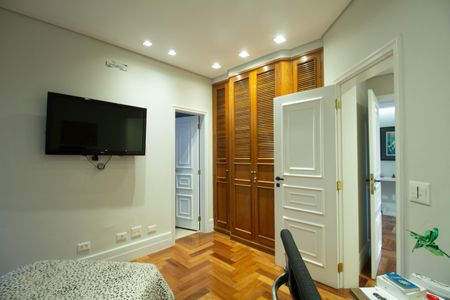 Apartamento à venda com 279m², 3 quartos e 5 vagas Apartamento à venda com 279m², 3 quartos e 5 vagasSuíte 1