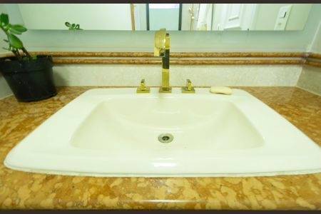 Apartamento à venda com 279m², 3 quartos e 5 vagas Apartamento à venda com 279m², 3 quartos e 5 vagasBanheiro 1