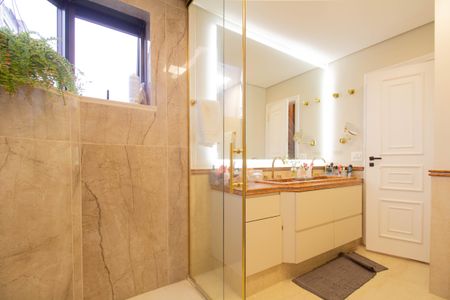 Apartamento à venda com 279m², 3 quartos e 5 vagas Apartamento à venda com 279m², 3 quartos e 5 vagasBanheiro 2