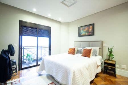 Apartamento à venda com 279m², 3 quartos e 5 vagas Apartamento à venda com 279m², 3 quartos e 5 vagasSuíte 2