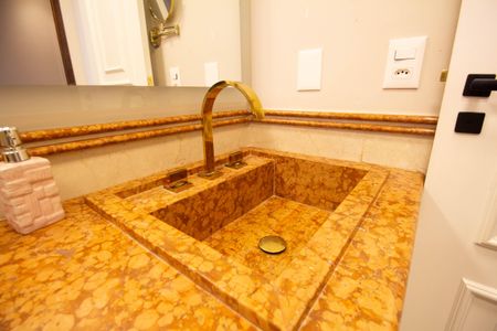 Apartamento à venda com 279m², 3 quartos e 5 vagas Apartamento à venda com 279m², 3 quartos e 5 vagasBanheiro 3