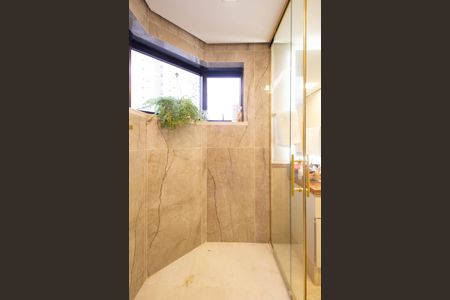 Apartamento à venda com 279m², 3 quartos e 5 vagas Apartamento à venda com 279m², 3 quartos e 5 vagasBanheiro 2