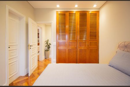 Apartamento à venda com 279m², 3 quartos e 5 vagas Apartamento à venda com 279m², 3 quartos e 5 vagasSuíte 3