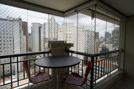Apartamento para alugar com 75m², 2 quartos e 1 vagaSacada