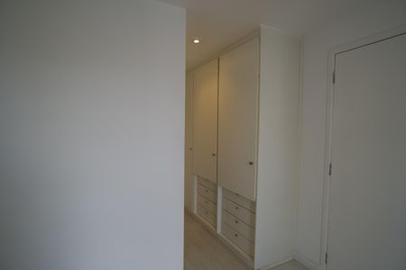 Apartamento para alugar com 75m², 2 quartos e 1 vagaSuíte