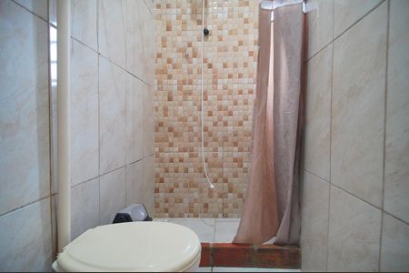 Banheiro de kitnet/studio para alugar com 1 quarto, 40m² em Rio dos Sinos, São Leopoldo