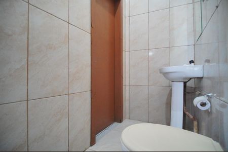 Banheiro de kitnet/studio para alugar com 1 quarto, 40m² em Rio dos Sinos, São Leopoldo