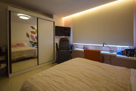 Casa de condomínio à venda com 140m², 3 quartos e 1 vaga