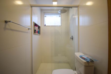 Casa de condomínio à venda com 140m², 3 quartos e 1 vaga