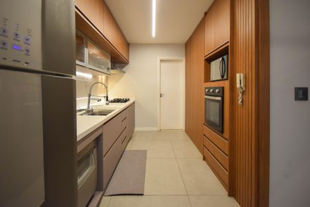 Casa de condomínio à venda com 140m², 3 quartos e 1 vaga