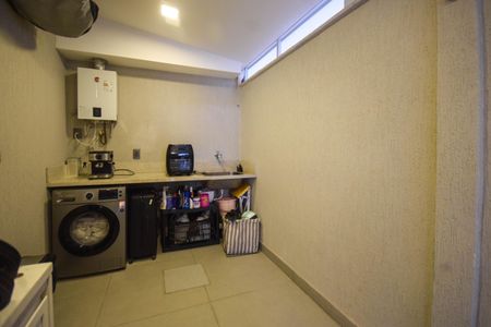 Casa de condomínio à venda com 140m², 3 quartos e 1 vaga
