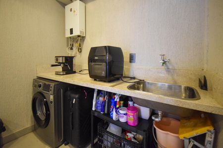 Casa de condomínio à venda com 140m², 3 quartos e 1 vaga