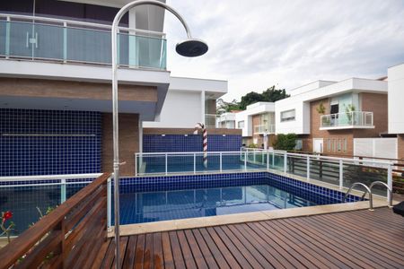 Casa de condomínio à venda com 140m², 3 quartos e 1 vaga