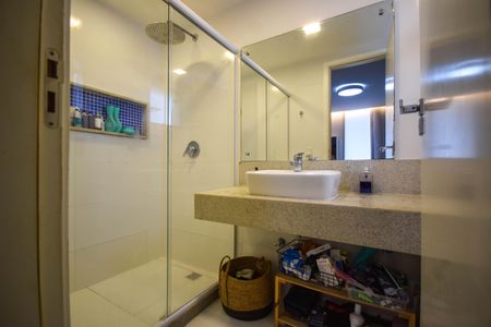 Casa de condomínio à venda com 140m², 3 quartos e 1 vaga