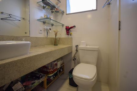 Casa de condomínio à venda com 140m², 3 quartos e 1 vaga