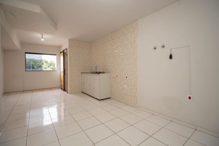 Sala de kitnet/studio para alugar com 1 quarto, 28m² em Guará, Brasília