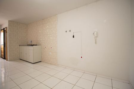 Sala de kitnet/studio para alugar com 1 quarto, 28m² em Guará, Brasília