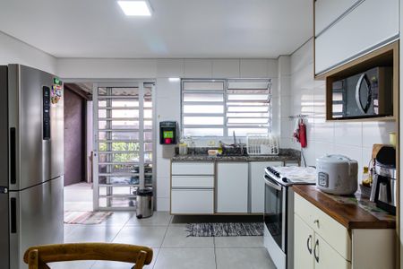 Casa para alugar com 200m², 5 quartos e 1 vaga Casa para alugar com 200m², 5 quartos e 1 vagaCozinha