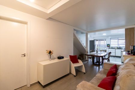 Casa para alugar com 200m², 5 quartos e 1 vaga Casa para alugar com 200m², 5 quartos e 1 vagaCopa