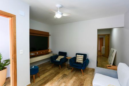 Sala 1 de casa para alugar com 5 quartos, 200m² em Vila Progredior, São Paulo