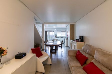 Casa para alugar com 200m², 5 quartos e 1 vaga Casa para alugar com 200m², 5 quartos e 1 vagaCopa