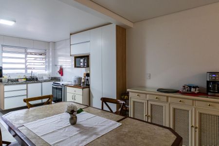 Casa para alugar com 200m², 5 quartos e 1 vaga Casa para alugar com 200m², 5 quartos e 1 vagaCozinha