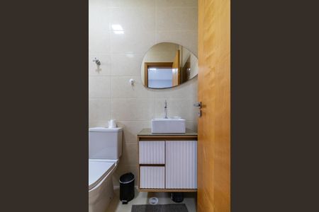 Casa para alugar com 200m², 5 quartos e 1 vaga Casa para alugar com 200m², 5 quartos e 1 vagaBanheiro Social