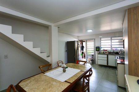 Casa à venda com 200m², 5 quartos e 1 vagacozinha