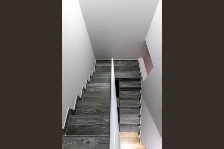 Casa para alugar com 200m², 5 quartos e 1 vaga Casa para alugar com 200m², 5 quartos e 1 vagaCorredor