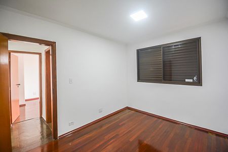 Apartamento à venda com 140m², 3 quartos e 3 vagasQuarto 1