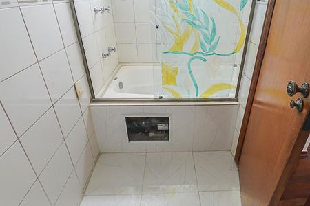 Apartamento à venda com 140m², 3 quartos e 3 vagasBanheiro da Suíte