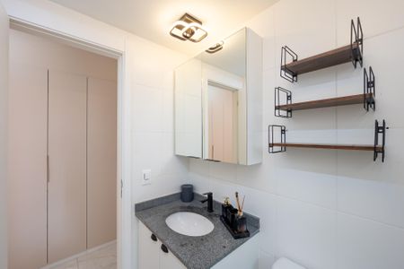 Apartamento para alugar com 65m², 2 quartos e 1 vagaBanheiro da Suíte