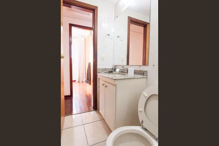 Apartamento à venda com 75m², 3 quartos e 1 vagaBanheiro Social