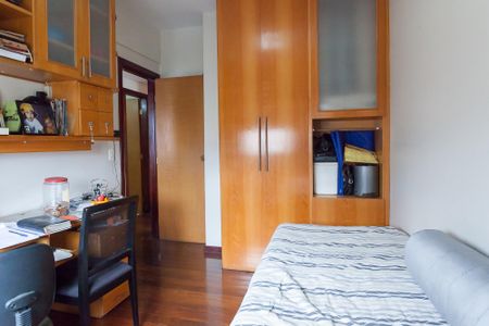 Apartamento à venda com 75m², 3 quartos e 1 vagaquarto 2