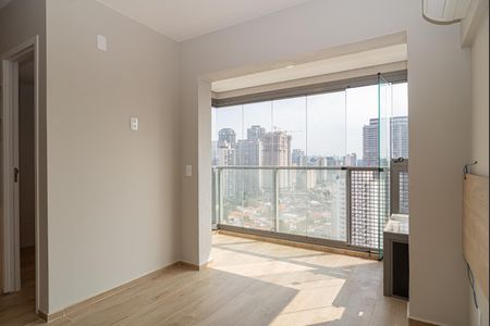 Quarto de kitnet/studio para alugar com 1 quarto, 25m² em Jardim das Acacias, São Paulo