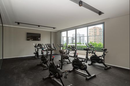 Studio para alugar com 25m², 1 quarto e sem vaga Studio para alugar com 25m², 1 quarto e sem vagaÁrea comum - Sala de Spinning
