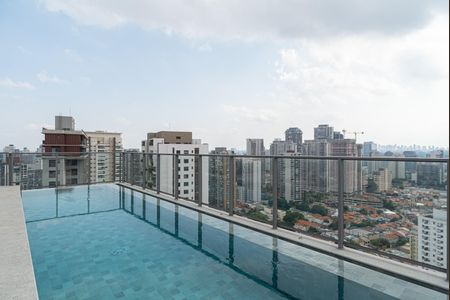 Studio para alugar com 25m², 1 quarto e sem vaga Studio para alugar com 25m², 1 quarto e sem vagaÁrea comum - Piscina