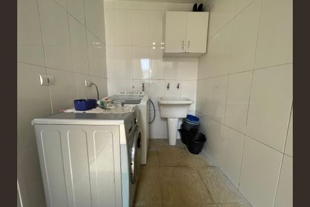 Casa para alugar com 141m², 3 quartos e 2 vagas Casa para alugar com 141m², 3 quartos e 2 vagasÁrea de Serviço