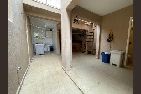 Casa para alugar com 141m², 3 quartos e 2 vagas Casa para alugar com 141m², 3 quartos e 2 vagasQuintal
