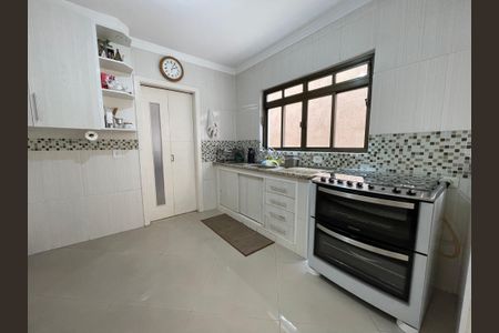 Casa para alugar com 141m², 3 quartos e 2 vagas Casa para alugar com 141m², 3 quartos e 2 vagasCozinha