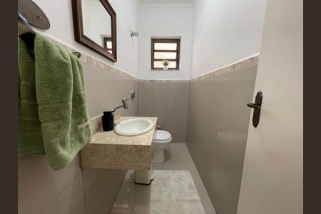 Casa para alugar com 141m², 3 quartos e 2 vagas Casa para alugar com 141m², 3 quartos e 2 vagasBanheiro 1