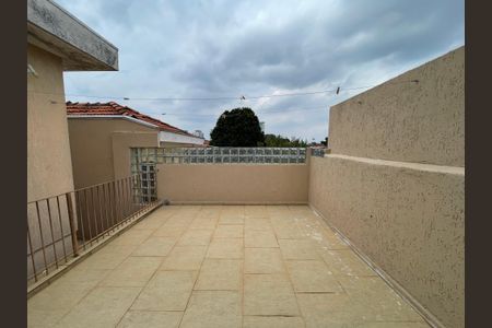 Casa para alugar com 141m², 3 quartos e 2 vagas Casa para alugar com 141m², 3 quartos e 2 vagasVaranda